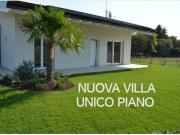 Villa in vendita a Gazzada Schianno VA