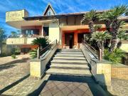 Villa in vendita a Giugliano in Campania NA