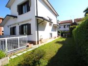 Villa in vendita a Gorla Minore