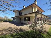 Villa in vendita a Gualdo Tadino PG