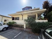 Villa in vendita a Imola BO