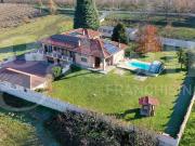 Villa in vendita a La Morra