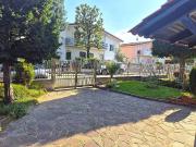 Villa in vendita a Lainate MI