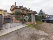 Villa in vendita a Lainate MI
