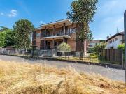 Villa in vendita a Lainate MI