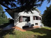 Villa in vendita a Lainate MI