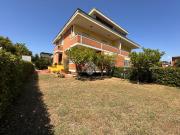 Villa in vendita a Latina