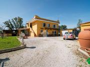 Villa in vendita a Latina