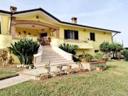 Villa in vendita a Latina LT