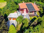Villa in vendita a Laveno Mombello