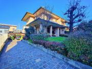 Villa in vendita a Lentate Sul Seveso