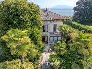 Villa in vendita a Lesa NO