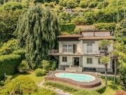 Villa in vendita a Lesa NO