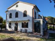 Villa in vendita a Livorno