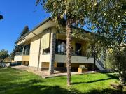 Villa in vendita a Lomagna LC