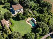 Villa in vendita a Lucca LU Villa in vendita a Lucca LU