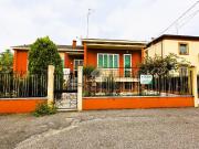 Villa in vendita a Mantova MN