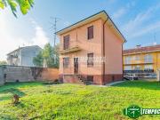 Villa in vendita a Marcallo Con Casone