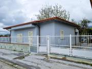 Villa in vendita a Marina di Massa Massa in Nuovo/in...