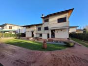 Villa in vendita a Marina di Pietrasanta Pietrasanta 220...