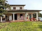 Villa in vendita a Massa 280 mq Rif: 1266156