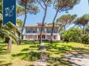 Villa in vendita a Massa