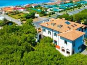 Villa in vendita a Massa