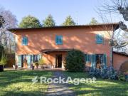 Villa in vendita a Massa e Cozzile PT