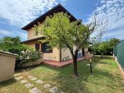 Villa in vendita a Massa MS