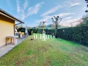 Villa in vendita a Massarosa LU