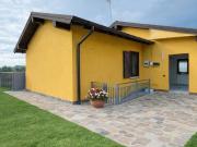 Villa in vendita a Mercallo VA