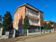 Villa bifamiliare in vendita a Modena