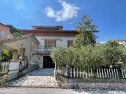 Villa in vendita a Montalto delle Marche AP