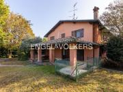 Villa in vendita a Monte San Pietro BO