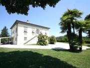 Villa in vendita a Monte San Quirico Lucca 450 mq Rif:...