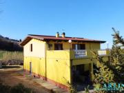 Villa in vendita a Montebello di Bertona PE