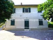 Villa in vendita a Montecassiano MC
