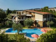 Villa in vendita a Lucca LU