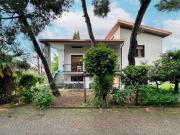 Villa in vendita a Monza MB