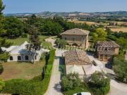 Villa in vendita a Morrovalle 530m² Morrovalle