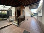 Villa in vendita a Napoli NA