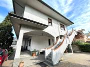 Villa in vendita a Novate Milanese MI