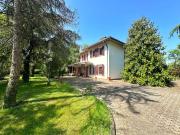 Villa in vendita a Novi di Modena MO