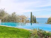 Villa in Vendita a Padenghe sul Garda