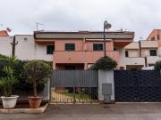 Villa bifamiliare in vendita a Palermo
