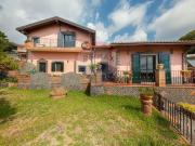Villa in vendita a Pedara