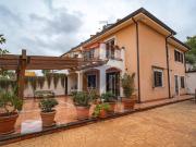 Villa in vendita a Pedara CT