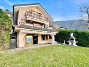 Villa in vendita a Perledo LC