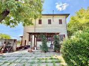Villa in vendita a Persico Dosimo CR