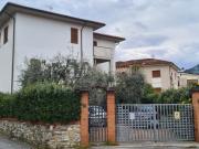 VILLA in VENDITA a PESCIA